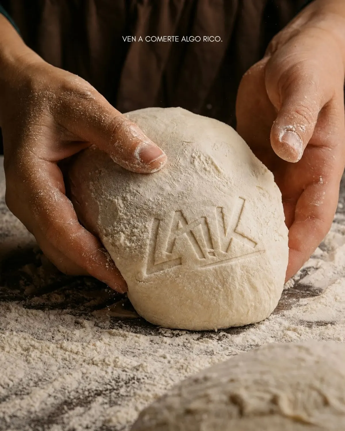 Masa con el logo LAIK